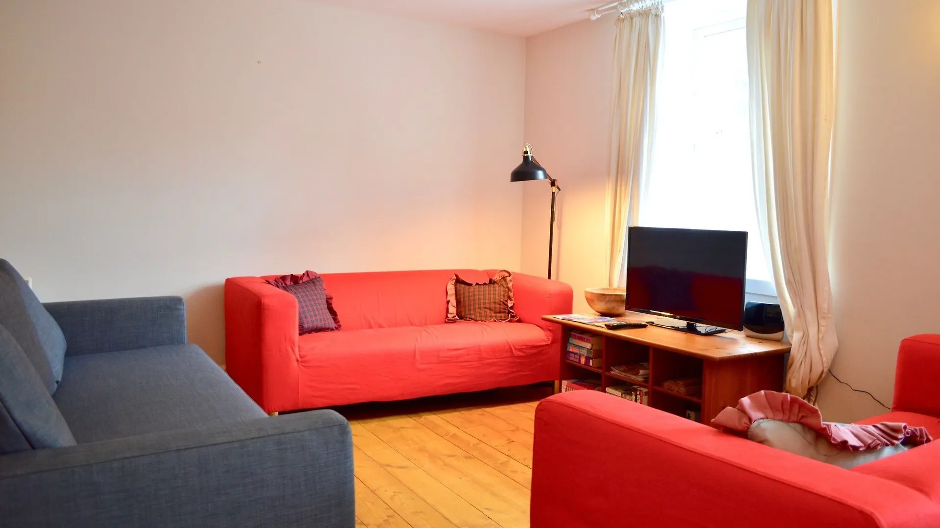 2 Bedroom Apartment In City Centre Edinburg Storbritannien