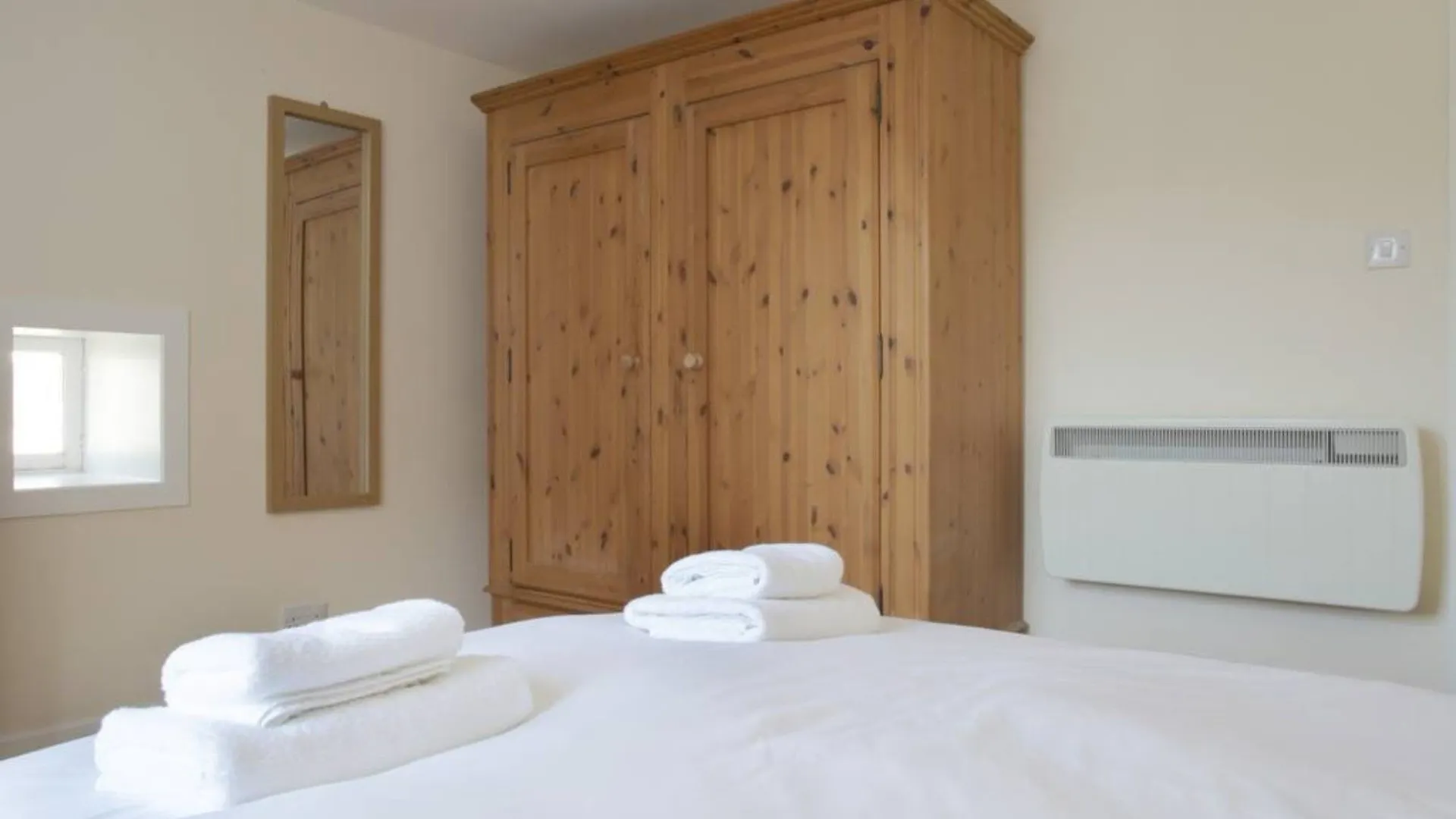 2 Bedroom Apartment In City Centre Edinburgh United Kingdom